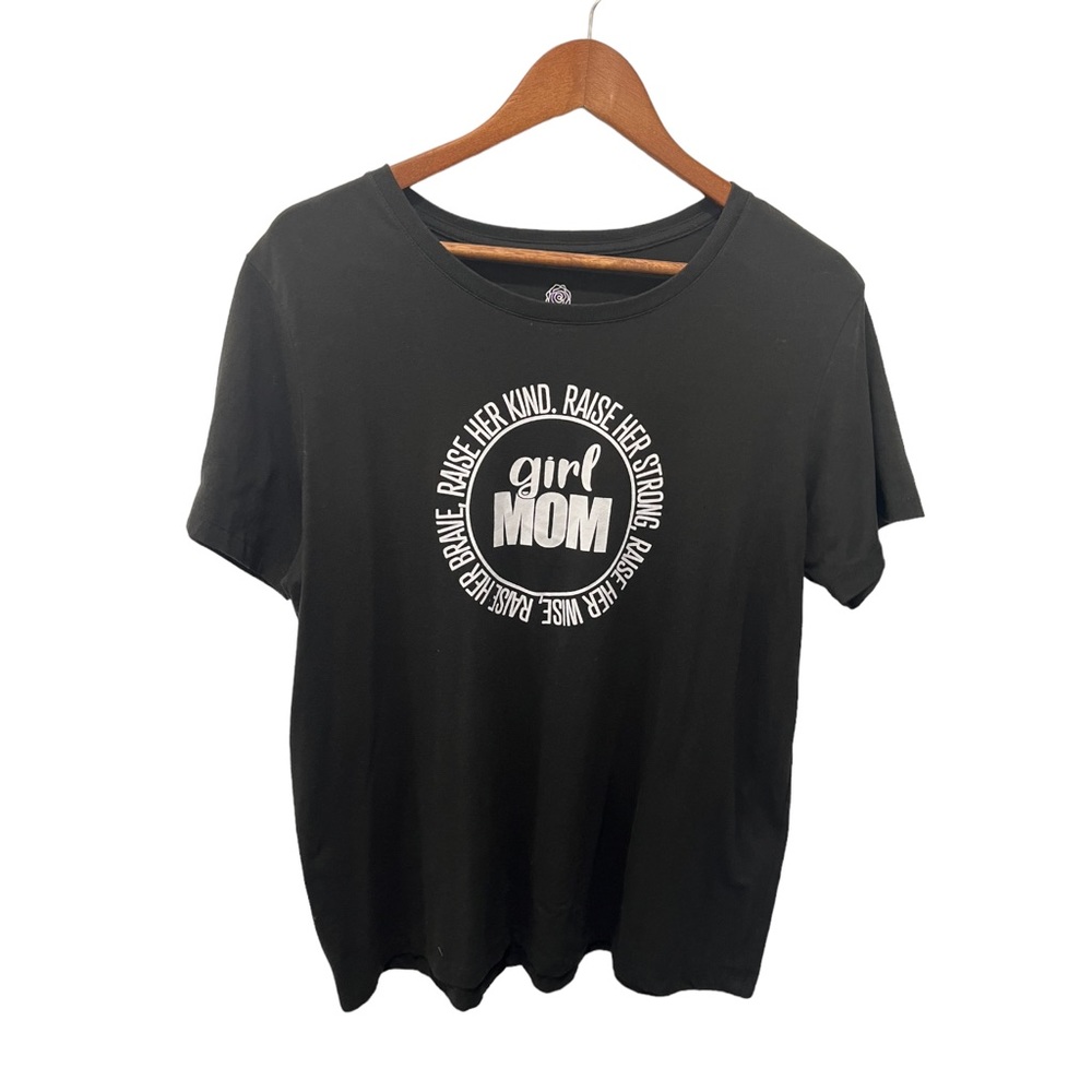 POSITIVE TEE’S BLACK GIRL MOM WHITE GRAPHIC SHORT SLEEVE T-SHIRT